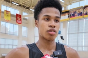 彰华非：新秀赛季希望努力融入广东队 教练给机会尽可能抓住