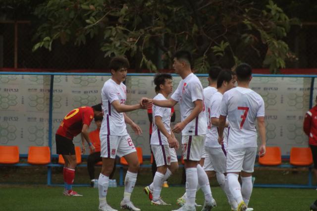 ​U24亚运队前往阿联酋 针对体能弱点33天8场热身